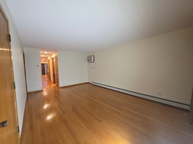Building Photo - 7913 Nordica Ave