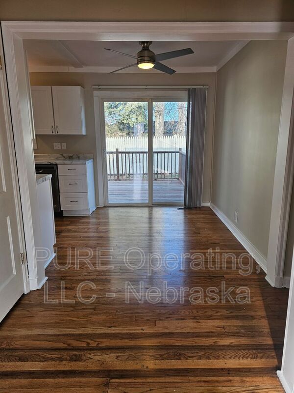 Building Photo - 1618 S 50th St