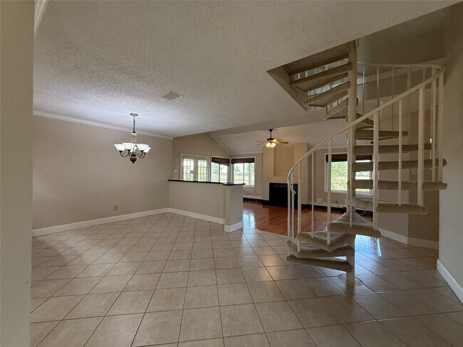 Building Photo - 2131 Greencove Ln