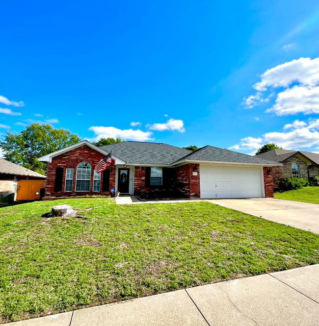 Building Photo - 4110 Embers Dr