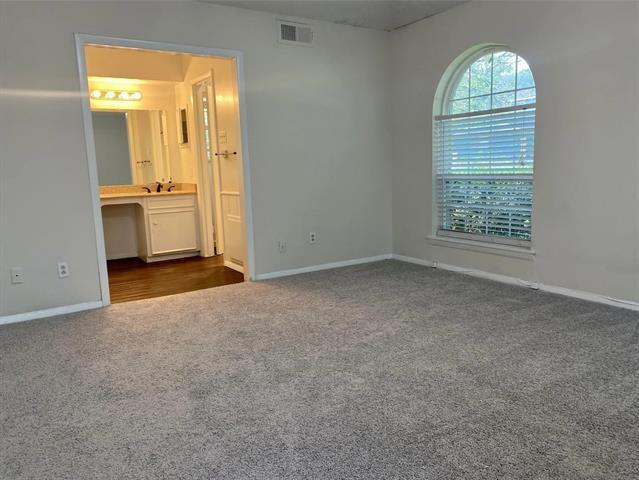 Building Photo - 7621 Dentcrest Dr