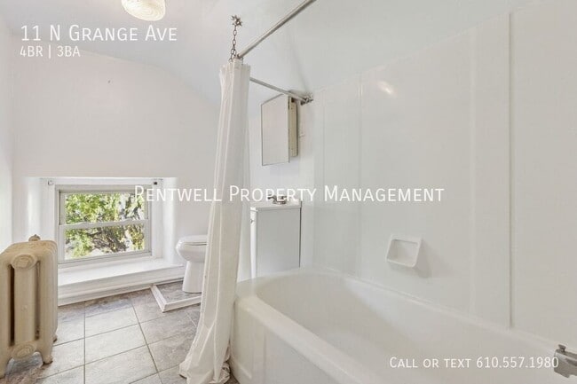 Building Photo - 11 N Grange Ave