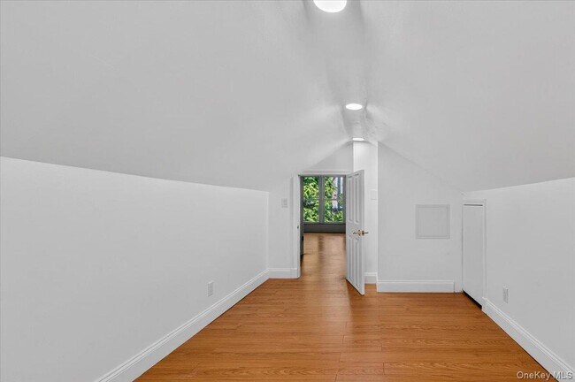 Building Photo - 1155 Webster Ave