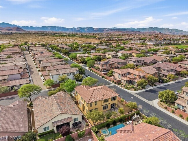 Building Photo - 10344 Shropshire St