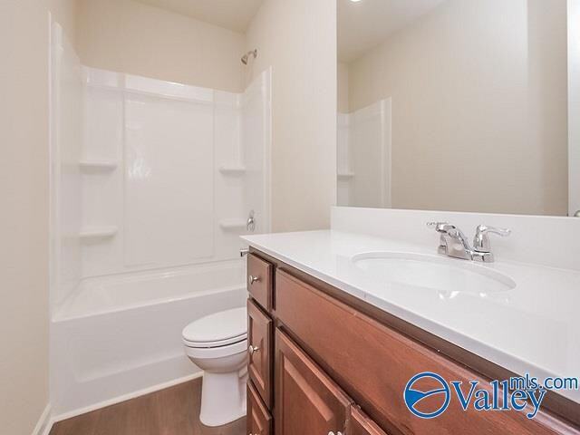 Building Photo - 1037 Pilgrim Ln