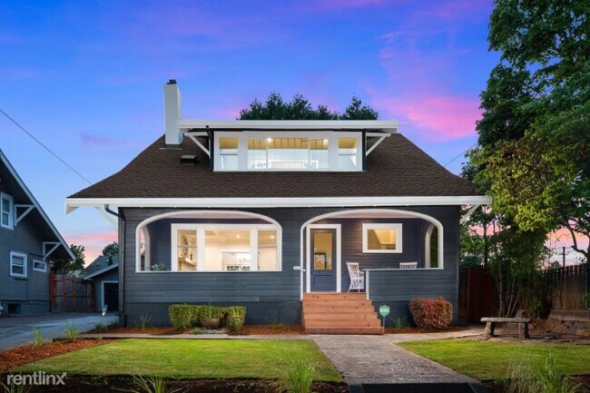 Primary Photo - 2 br, 1 bath House - 3415 NE 41st Ave C Un...