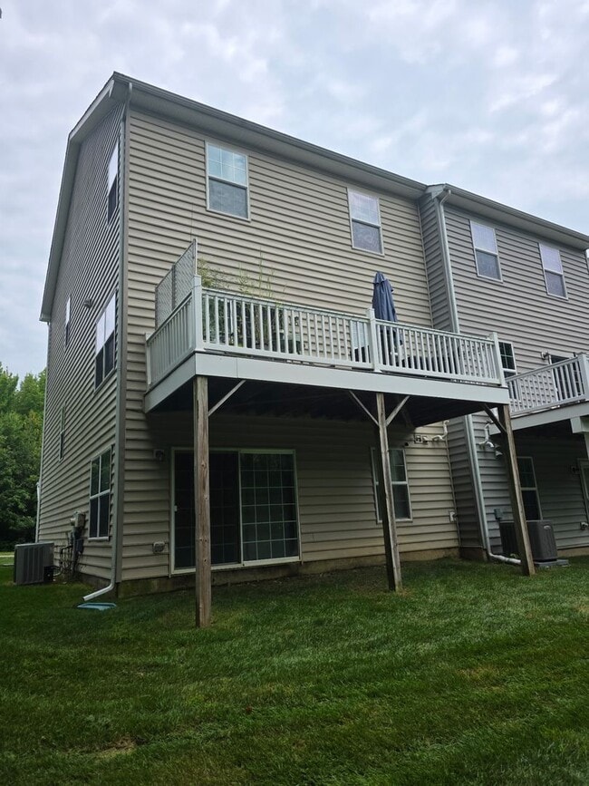Building Photo - 486 Jacobsen Drive