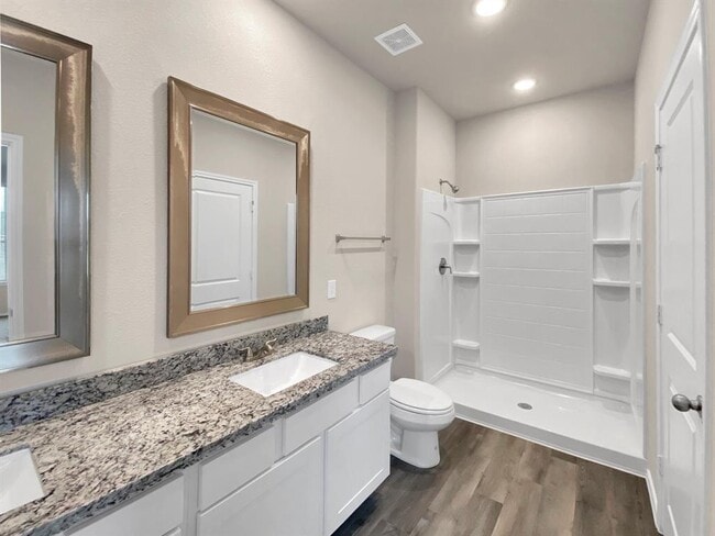 Building Photo - 12275 Lake Conroe Hills Dr