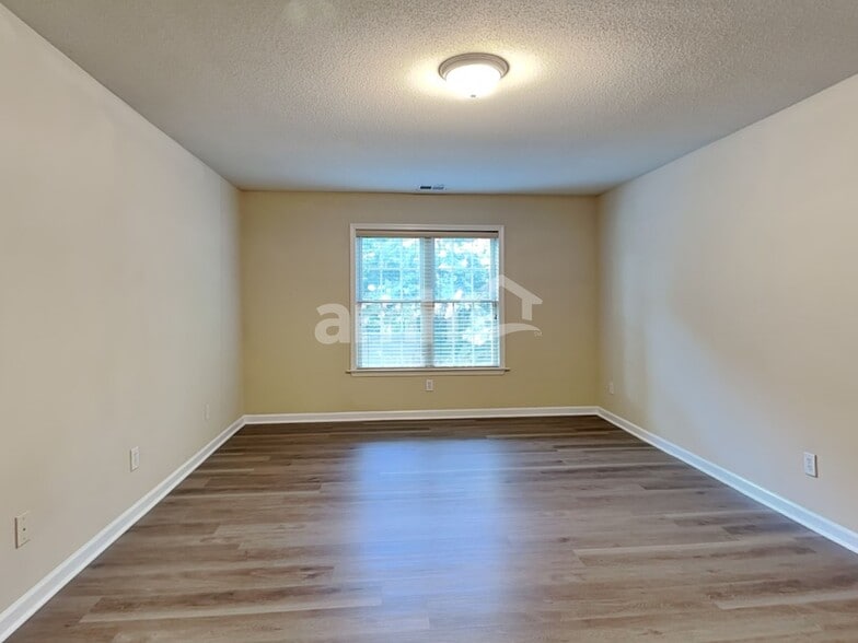 Building Photo - 509 Crystal Hill Ct