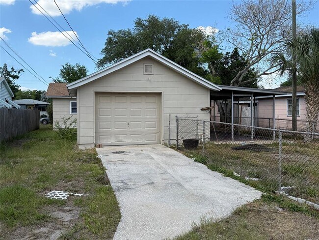 Building Photo - 4526 3rd Ave N