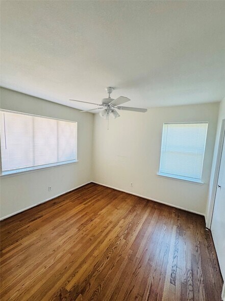 Building Photo - 1518 Carroll Dr