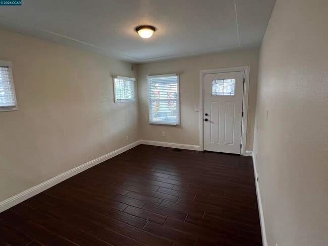 Building Photo - 2824 23rd Ave