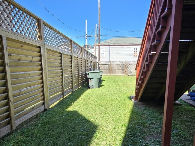 Building Photo - 1614 Market St