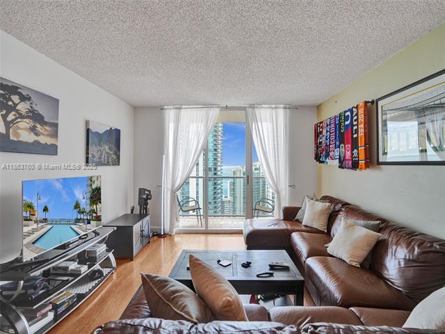 Building Photo - 1155 Brickell Bay Dr
