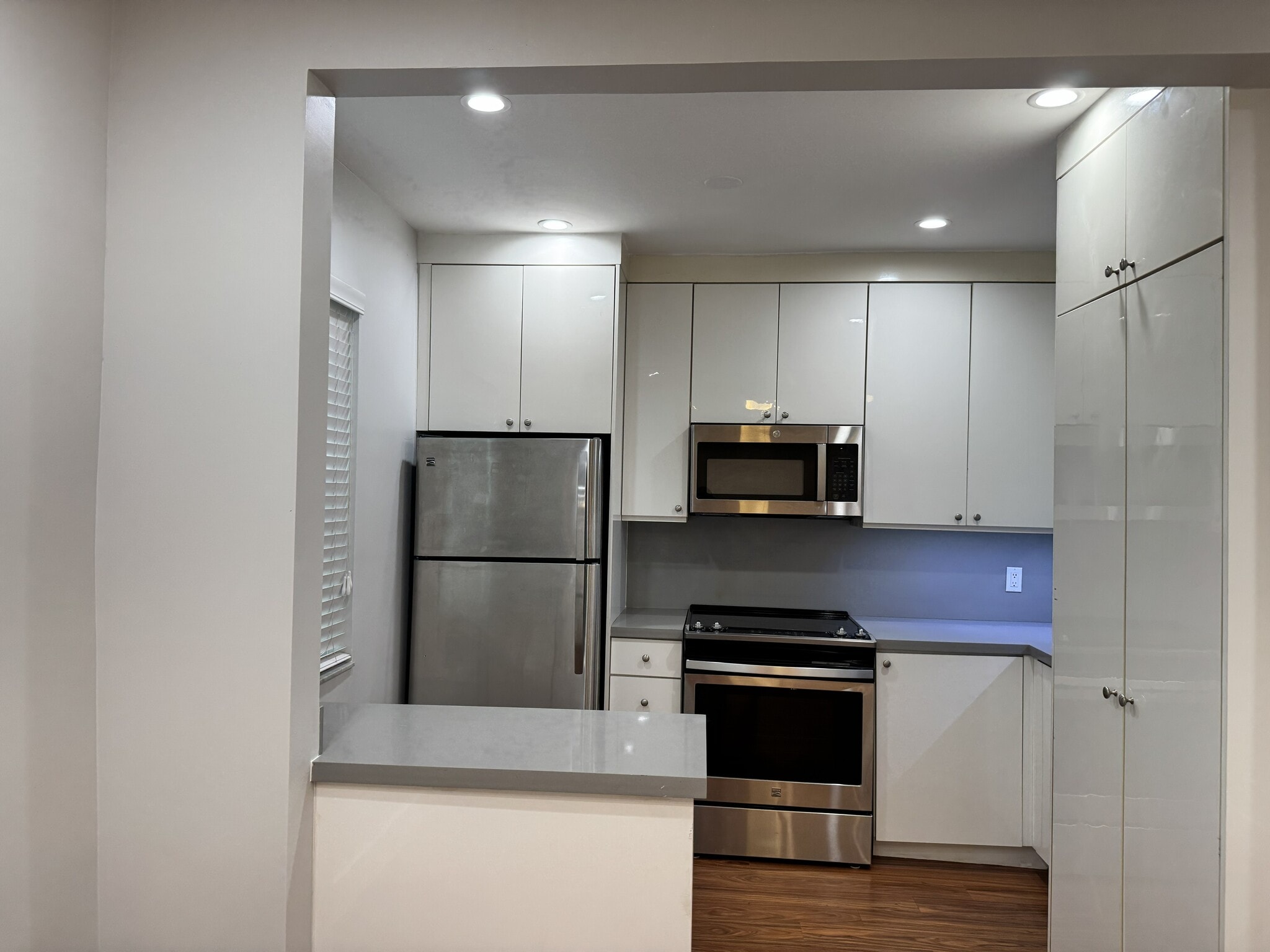 kitchen - 685 SW 19th Rd