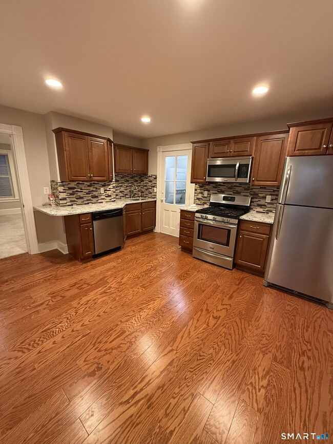 Building Photo - 49 Osborne Ave