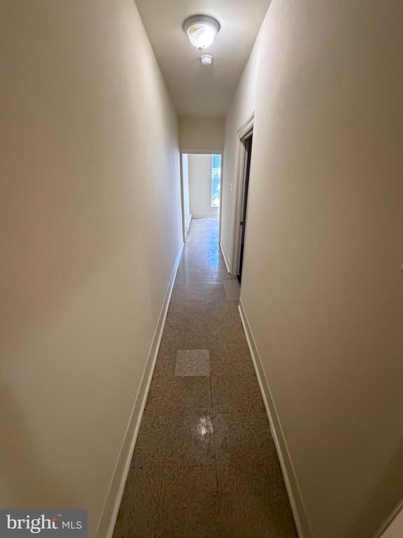 Building Photo - 1103 Lindley Ave