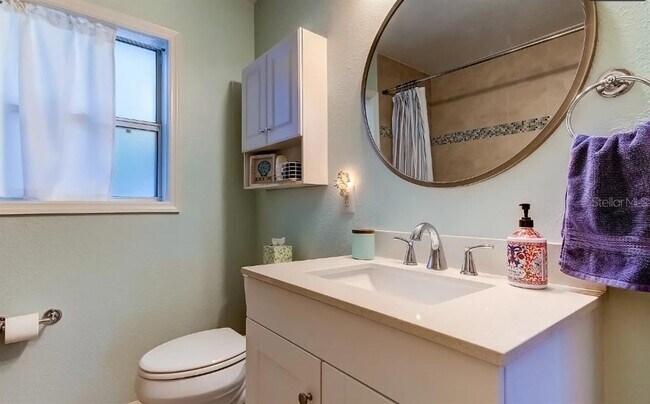Building Photo - 1226 Sedeeva Cir S