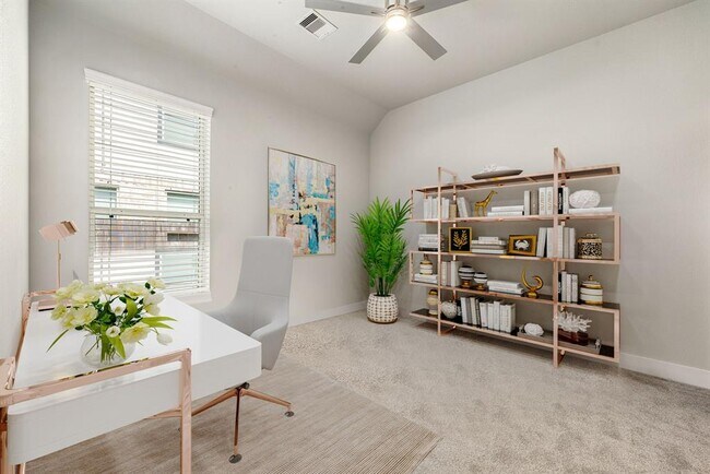 Building Photo - 3323 Majestic Pne Ln