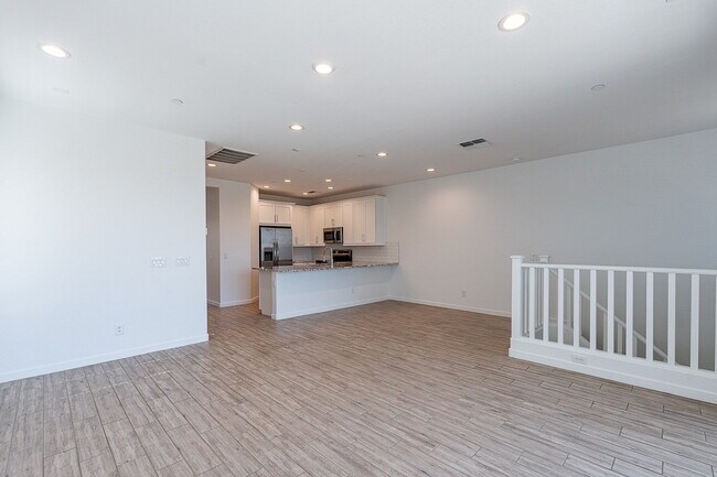 Building Photo - 4641 S Element