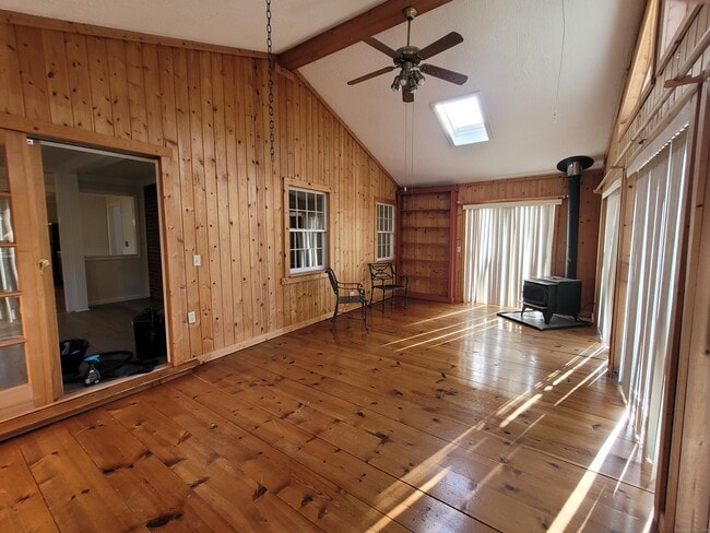 Building Photo - 9 Monroe Dr