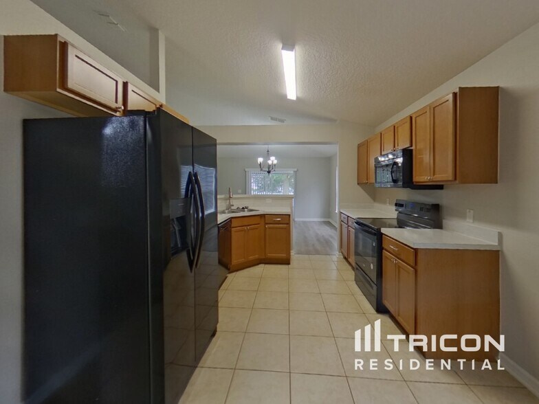 Building Photo - 407 Nuestra Pl