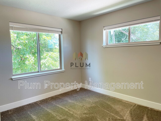 Building Photo - 2795 Hamilton Way