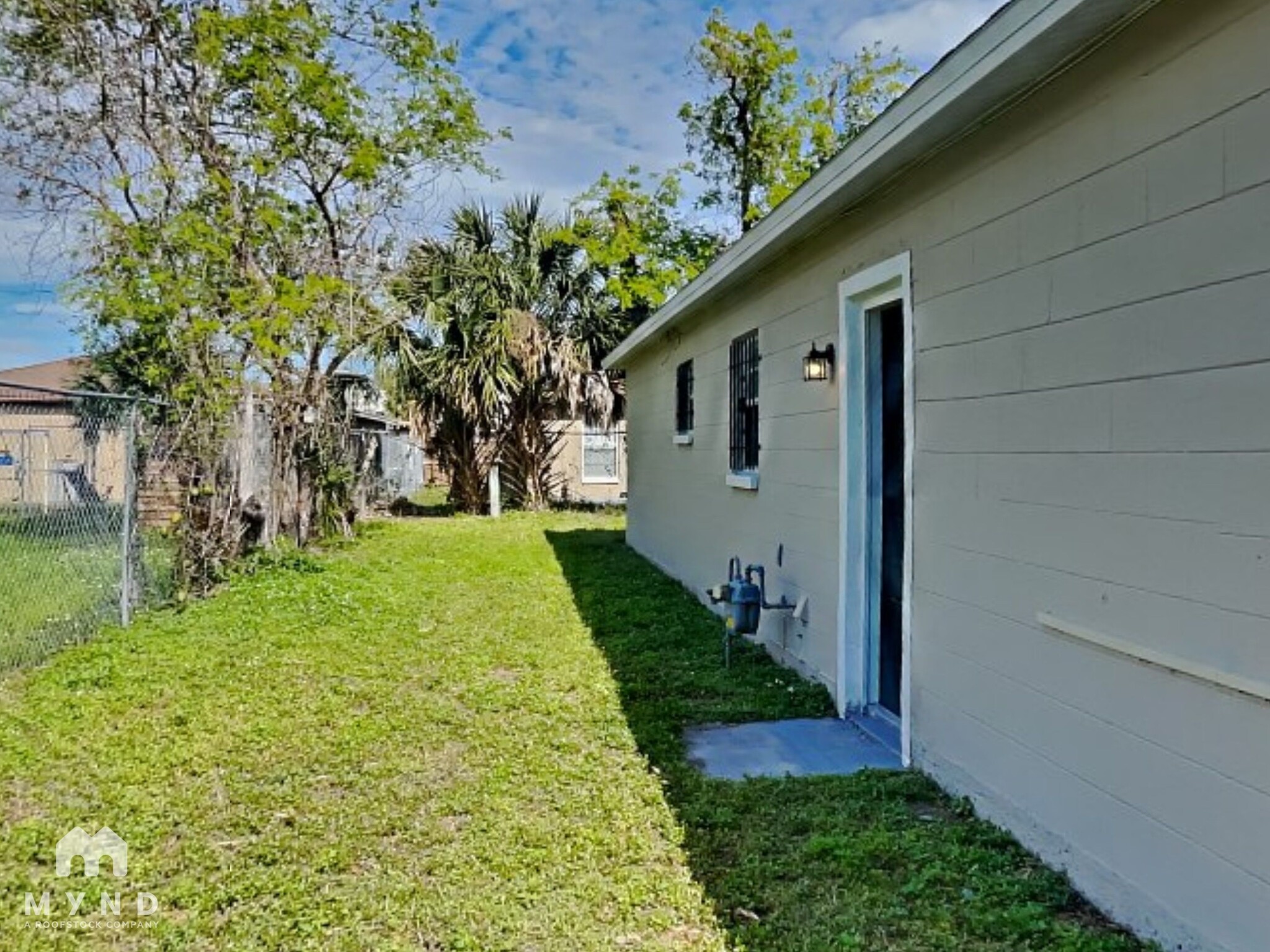 Building Photo - 2608 32nd Village Ave