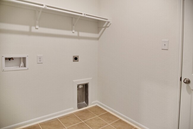 Building Photo - 20119 Little Cub Ln