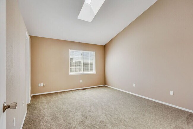 Building Photo - 18010 Becket Dr