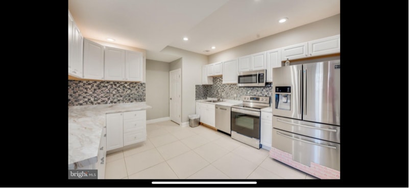 Building Photo - 7320 Bradley Blvd