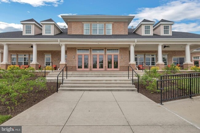 Building Photo - 9105 Fox Stream Way