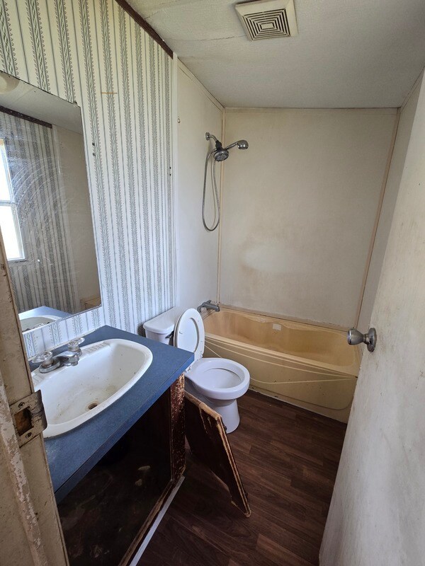 Building Photo - 2502 Cattail Cir