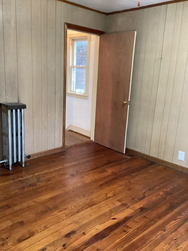 Building Photo - 6- 8 E. Third Street