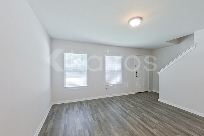 Building Photo - 223 Big Oak