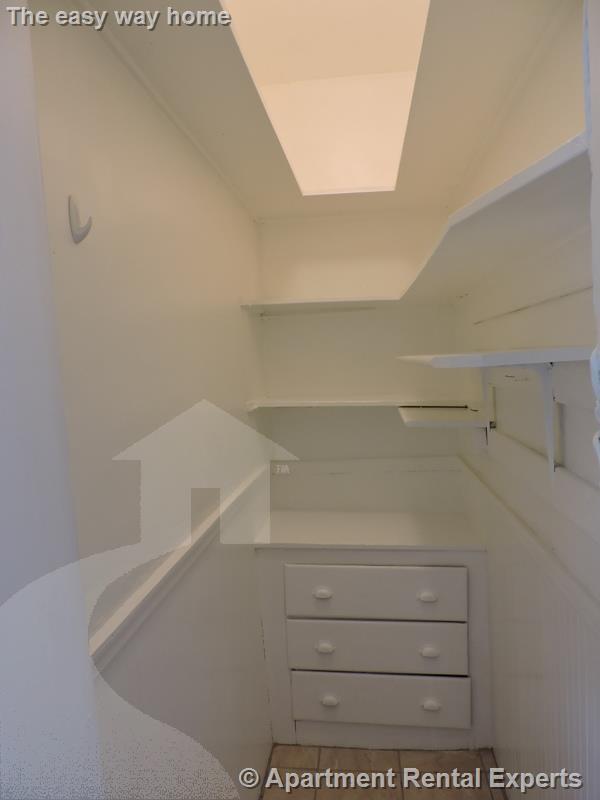 Building Photo - 274 Brookline St