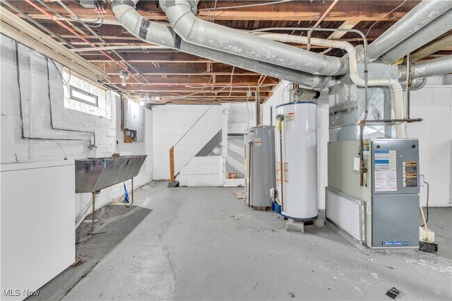 Building Photo - 2614 Oak Park Ave