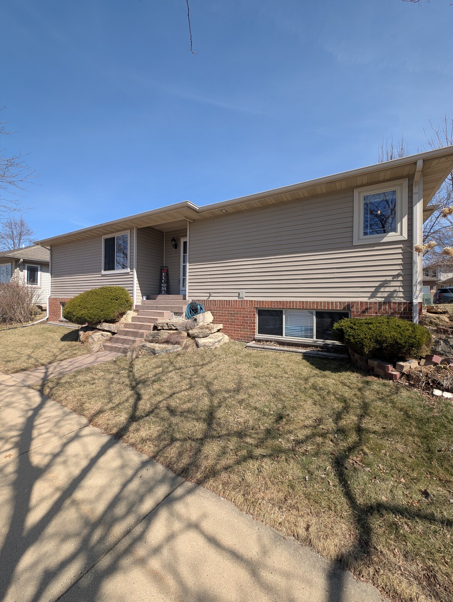 Building Photo - 518 Lexington Dr