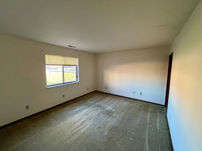 Building Photo - 2 Bed | 2 Bath | Apartment