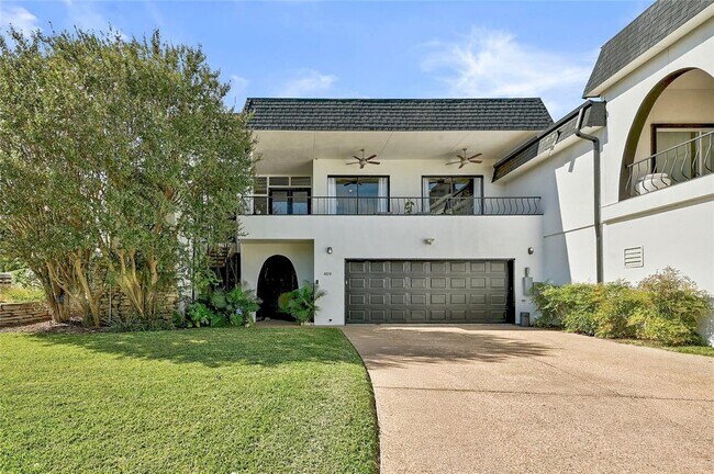 Primary Photo - 409 Seawind St