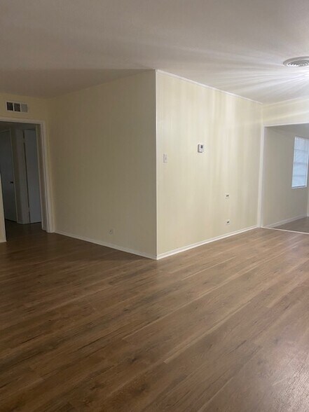 Building Photo - 154 Greenhaven Dr