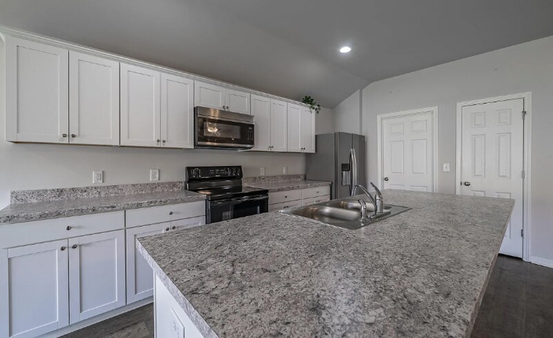 Building Photo - 150 Antler Wy