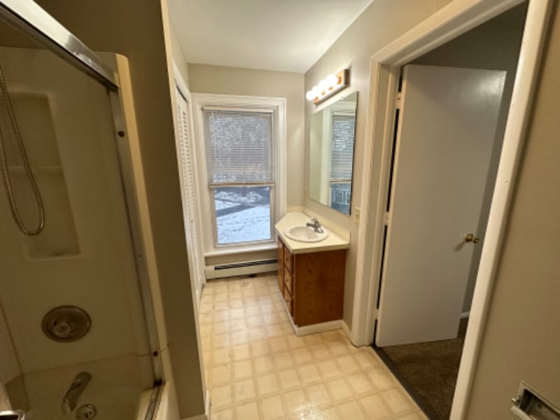 Building Photo - 22 Grove St