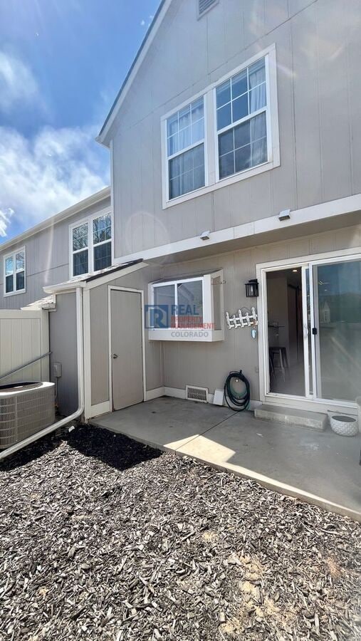 Building Photo - 9701 W Chatfield Ave