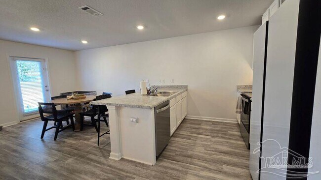 Building Photo - 4433 Tiger Oak Ct