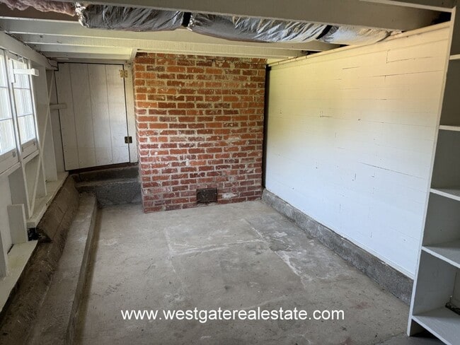 Building Photo - 1360 Skillman Ln