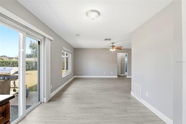 Building Photo - 2701 Carlisle Ave