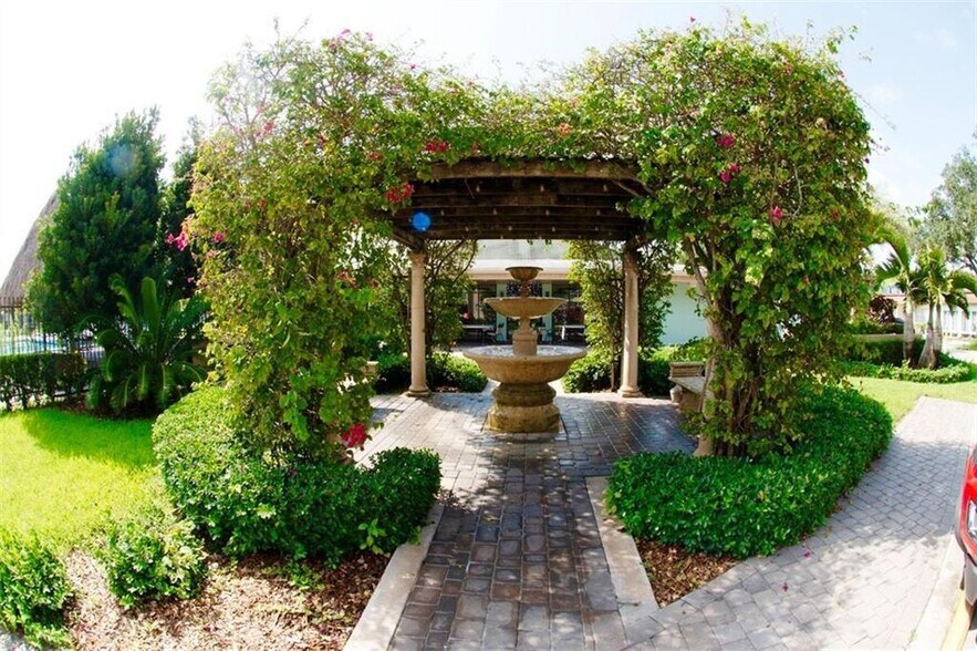 Building Photo - 608 SW Natura Blvd