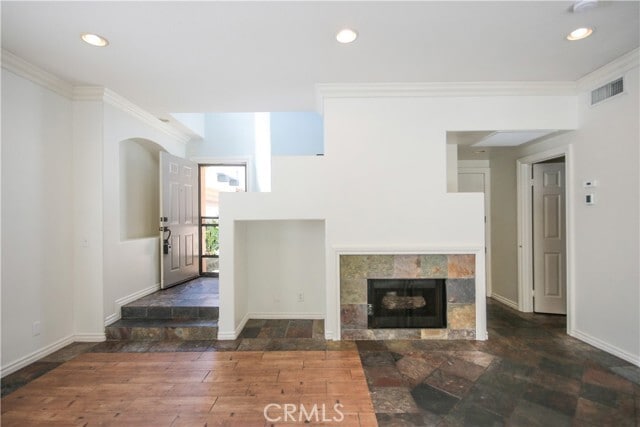 Building Photo - 108 Las Flores