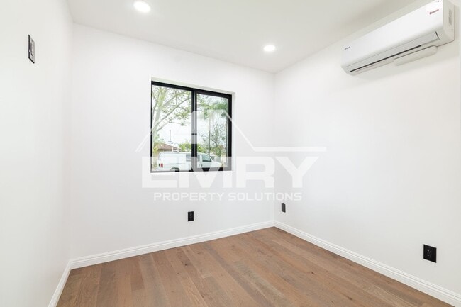 Building Photo - 9135 Arrington Ave